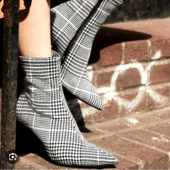 Jeffrey Campbell Houndstooth Plaid Booties - Picture 2 of 9